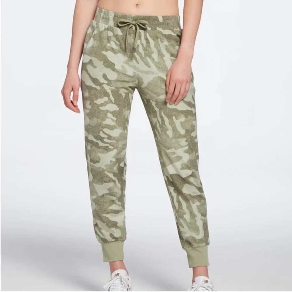CALIA by Carrie Underwood Camo Jogger Pants Women Medium Green Athletic Lounge